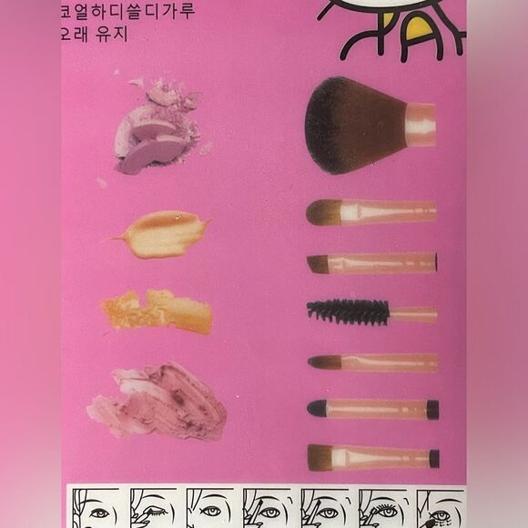 Hello Kitty Makeup Brush Set Comes w/7 Brushes (NEW) - Picture 5 of 7
